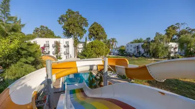 Ladonia Luna Beach Resort