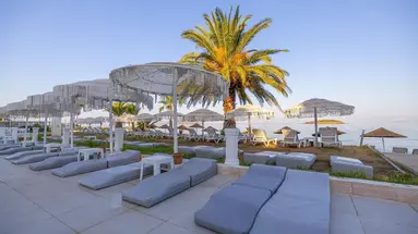 Ladonia Luna Beach Resort