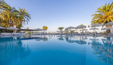 Ladonia Luna Beach Resort