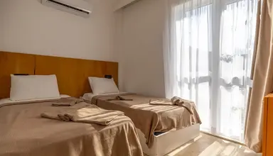 Ladonia Luna Beach Resort