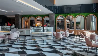 Lago Hotel
