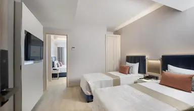 Lago Hotel