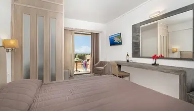 Lagomandra Hotel & Spa