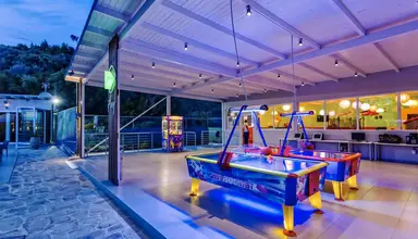 Lagomandra Hotel & Spa