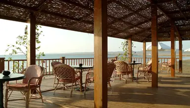 Lahami Bay Beach Resort & Gardens