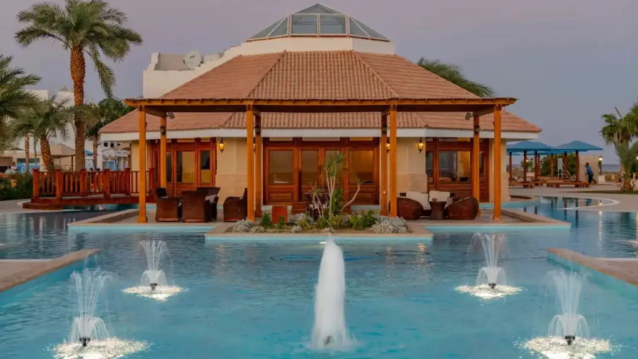 Lahami Bay Beach Resort & Gardens