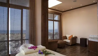 Lahami Bay Beach Resort & Gardens