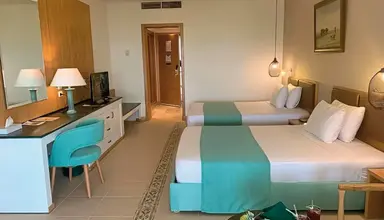 Lahami Bay Beach Resort & Gardens