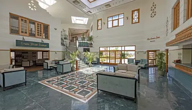 Lahami Bay Beach Resort & Gardens