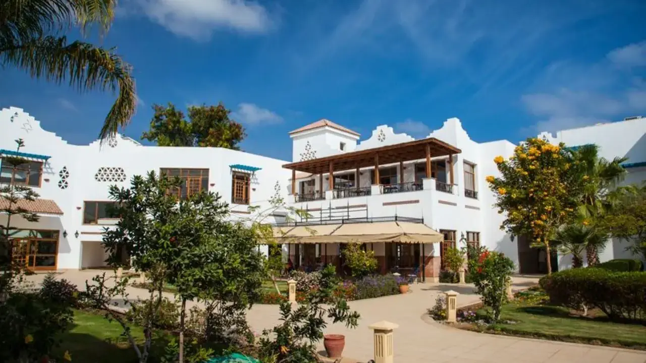 Lahami Bay Beach Resort & Gardens