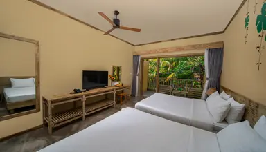 Lahana Resort