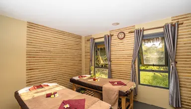 Lahana Resort
