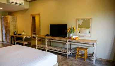 Lahana Resort
