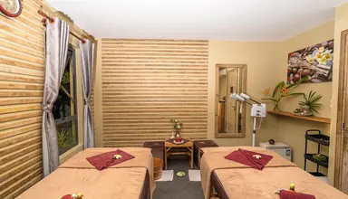 Lahana Resort