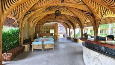 Lahana Resort