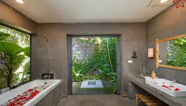 Lahana Resort