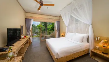 Lahana Resort