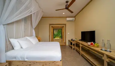Lahana Resort