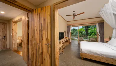 Lahana Resort