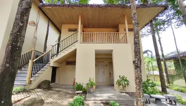 Lahana Resort