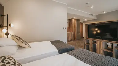 Lake Hill Apartments