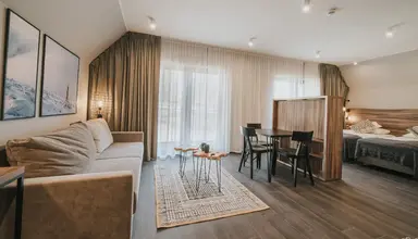 Lake Hill Apartments