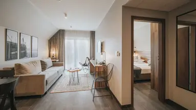Lake Hill Apartments