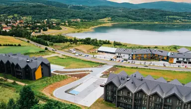 Lake Hill Apartments
