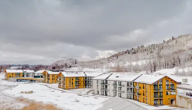 Lake Hill Resort & Spa