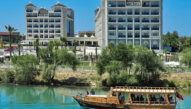 Lake River Side Spa