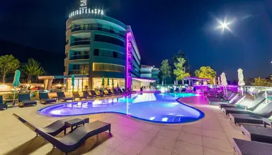 Laki Hotel & SPA