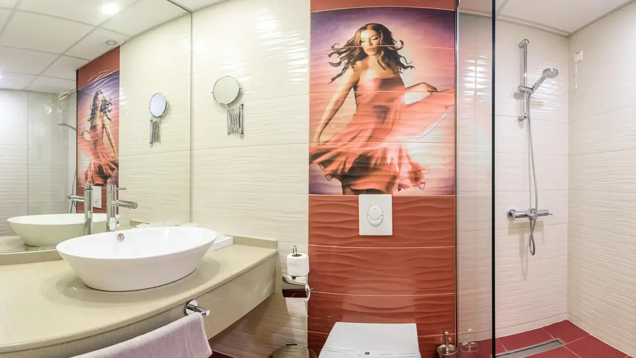 Laki Hotel & SPA
