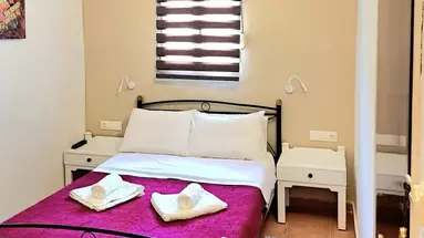 Lakis Studios