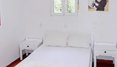 Lakis Studios