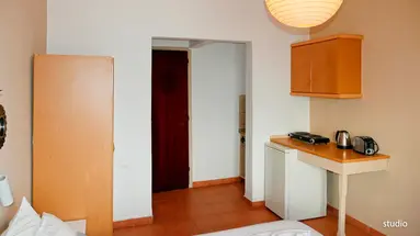 Lakis Studios