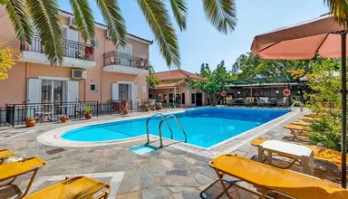 Lakis Studios