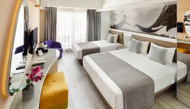 Lalila Blue Suites
