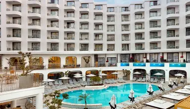 Lalila Blue Suites