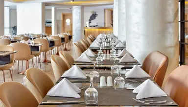 Lalila Blue Suites