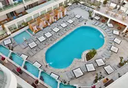 Lalila Blue Suites