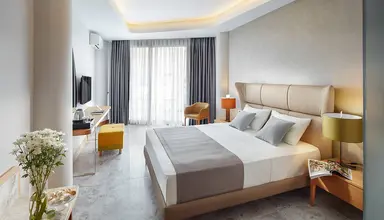 Lalila Blue Suites