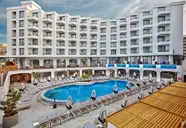 Lalila Blue Suites