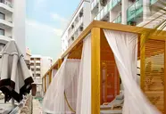 Lalila Blue Suites