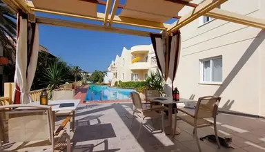 Lambrinos Suites Aparthotel