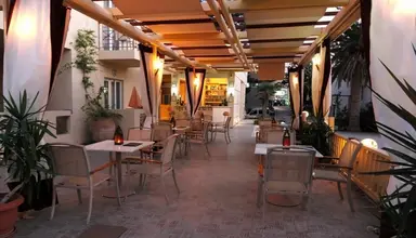 Lambrinos Suites Aparthotel