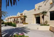 Lambrinos Suites Aparthotel