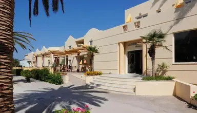 Lambrinos Suites Aparthotel