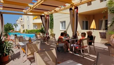 Lambrinos Suites Aparthotel