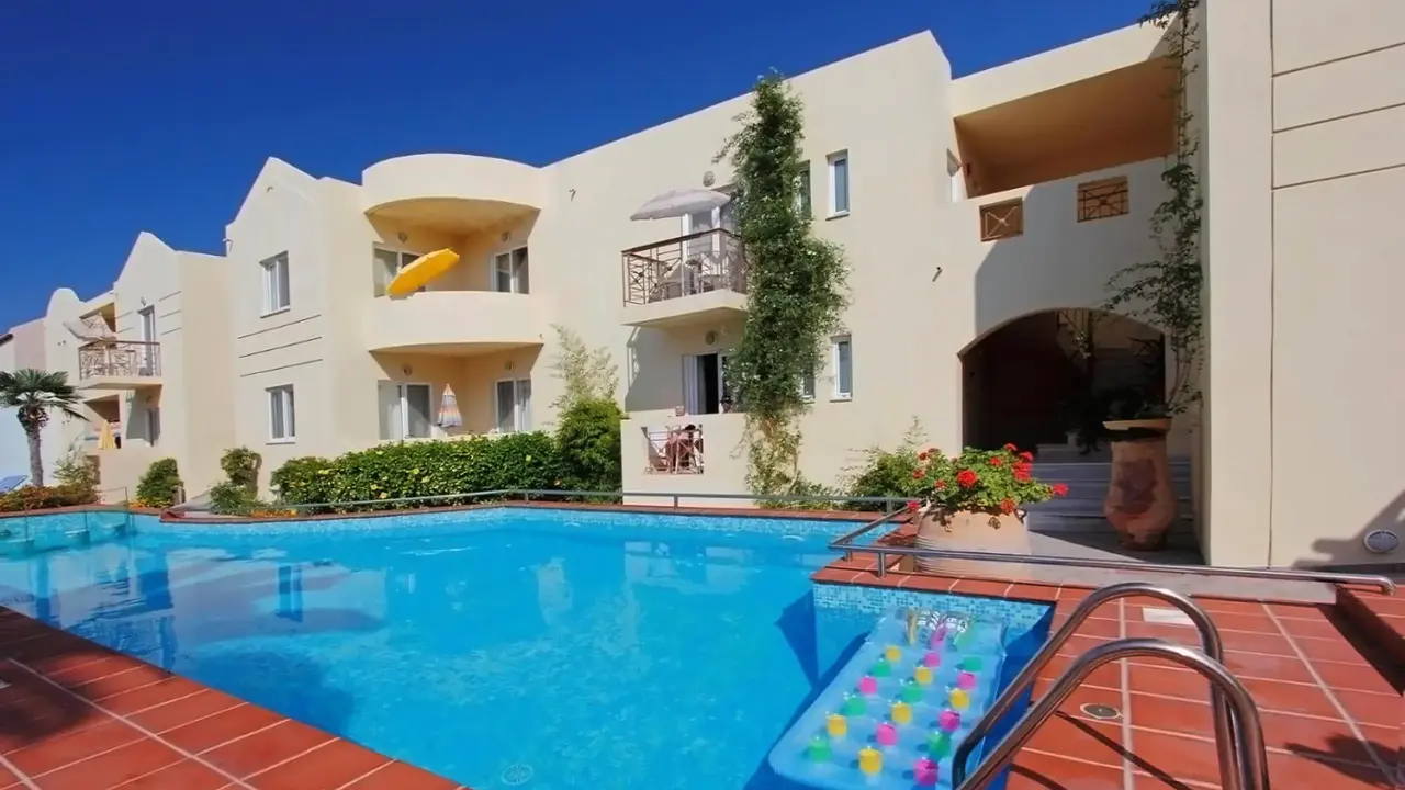 Lambrinos Suites Aparthotel