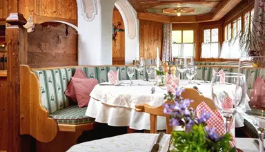 Landhotel Hauserbauer